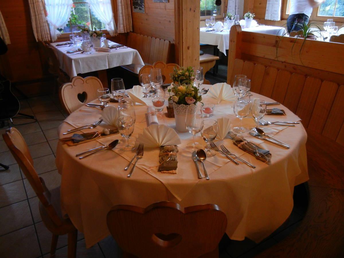 Restaurant Hotel Schermtanne อาเดลโบเดิน ภายนอก รูปภาพ
